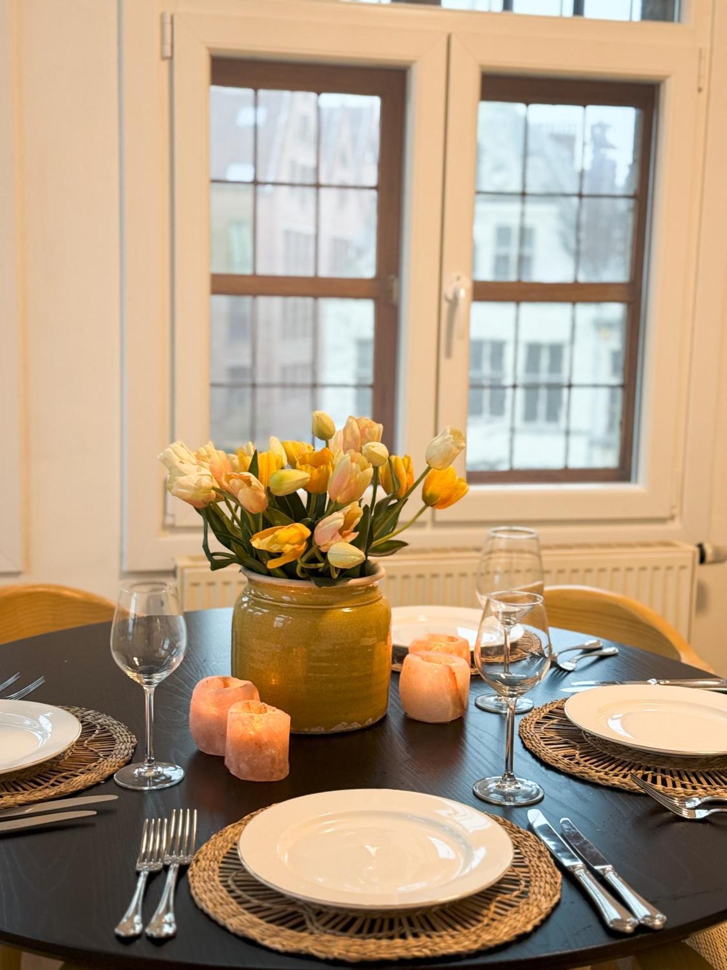 Le Faubourg Suites แอนต์เวิร์ป ภายนอก รูปภาพ